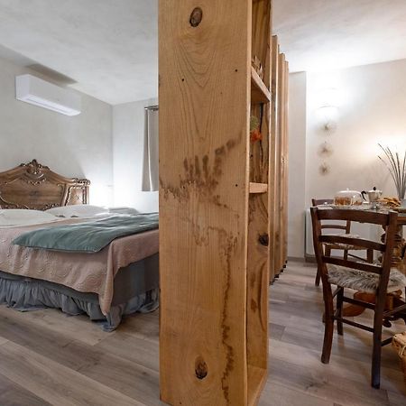 La Terrazza Naturas Con Romantica Mini Piscina Calda Sui Tetti Rossana 외부 사진