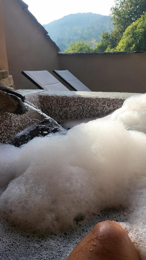 La Terrazza Naturas Con Romantica Mini Piscina Calda Sui Tetti Rossana 외부 사진