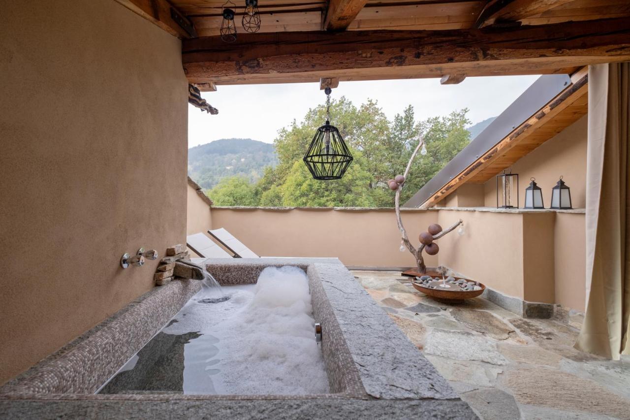 La Terrazza Naturas Con Romantica Mini Piscina Calda Sui Tetti Rossana 외부 사진